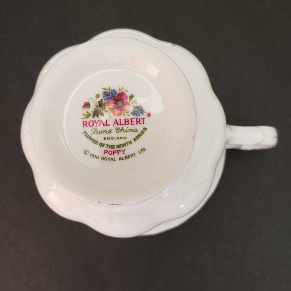Royal Albert Flower of the Month August Fine Bone China Coffee Tea Cup poppy - Picture 4 of 8